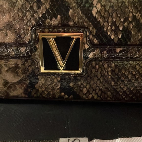 Victoria’s Secret Python 🐍 Snakeskin Print Faux Leather Crossbody.NWT🔹FIRM🔹 - Picture 3 of 14